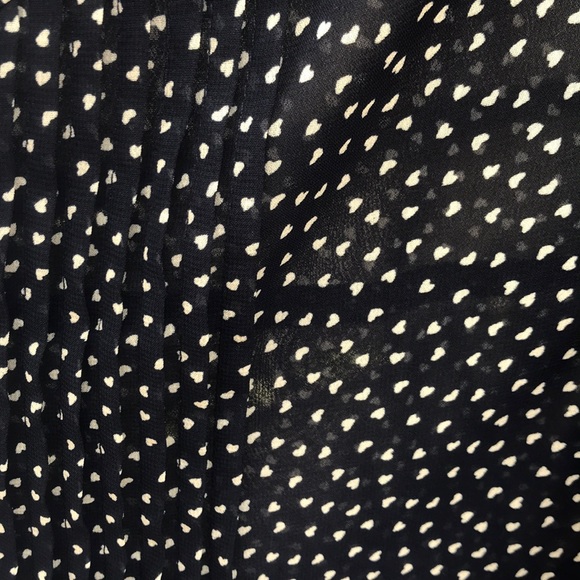 Torrid blouse size 1 - Picture 3 of 4